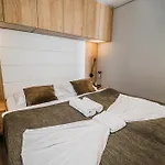 Campingplatz Floating House Bravia *