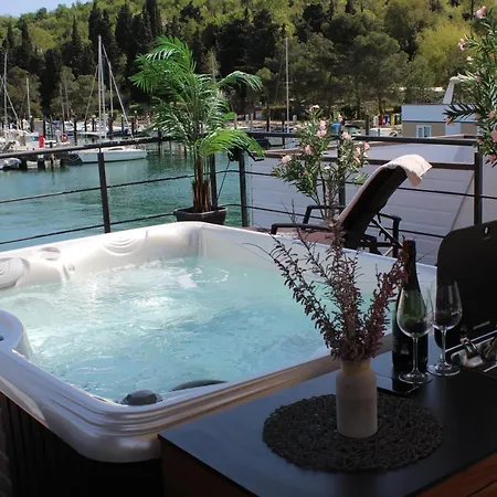 Kemp Floating House Bravia Portorož