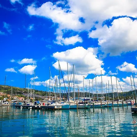 Floating House Bravia * Portoroz
