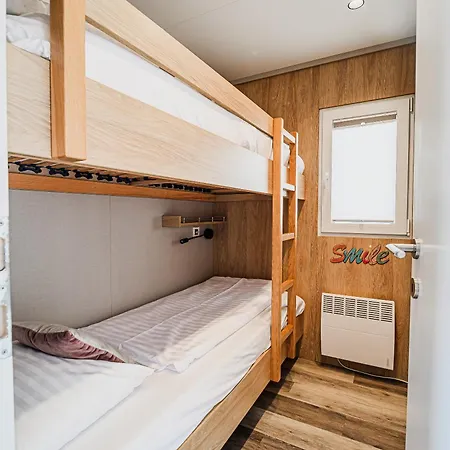 Floating House Bravia * ポルトローシュ