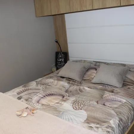 Kemp Floating House Bravia Portorož
