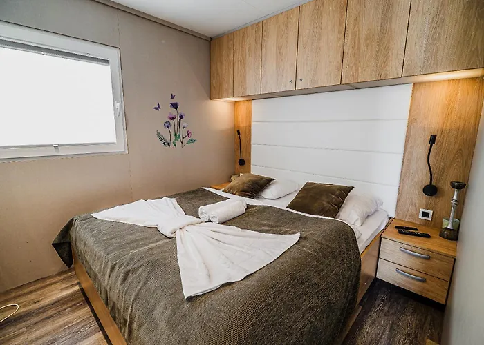 Floating House Bravia *